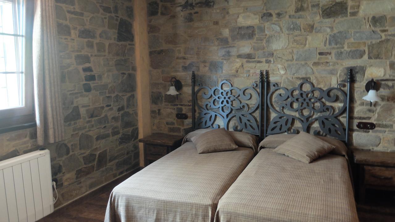 Hotel Rural La Casa Del Peregrino El Acebo de San Miguel Oda fotoğraf