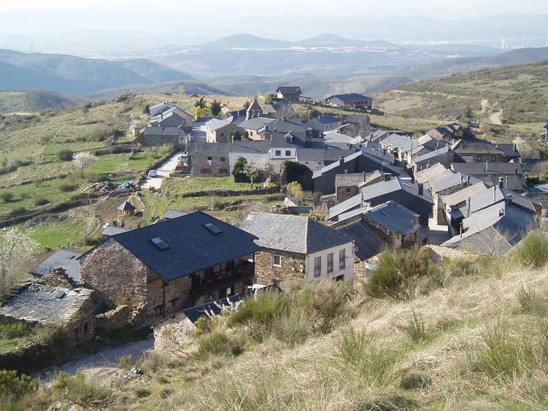 Hotel Rural La Casa Del Peregrino El Acebo de San Miguel Dış mekan fotoğraf