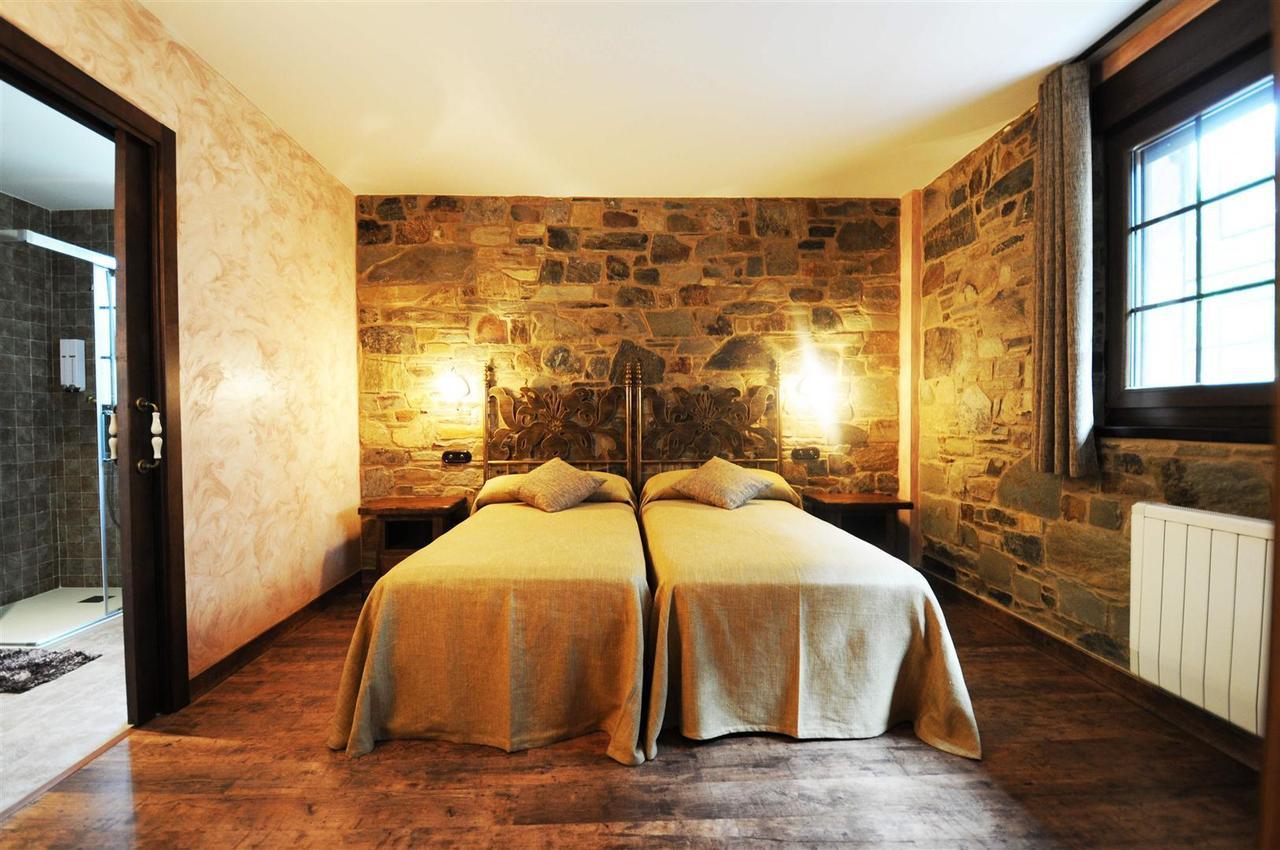 Hotel Rural La Casa Del Peregrino El Acebo de San Miguel Oda fotoğraf