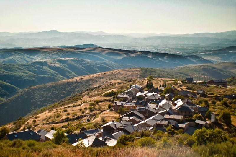 Hotel Rural La Casa Del Peregrino El Acebo de San Miguel Dış mekan fotoğraf